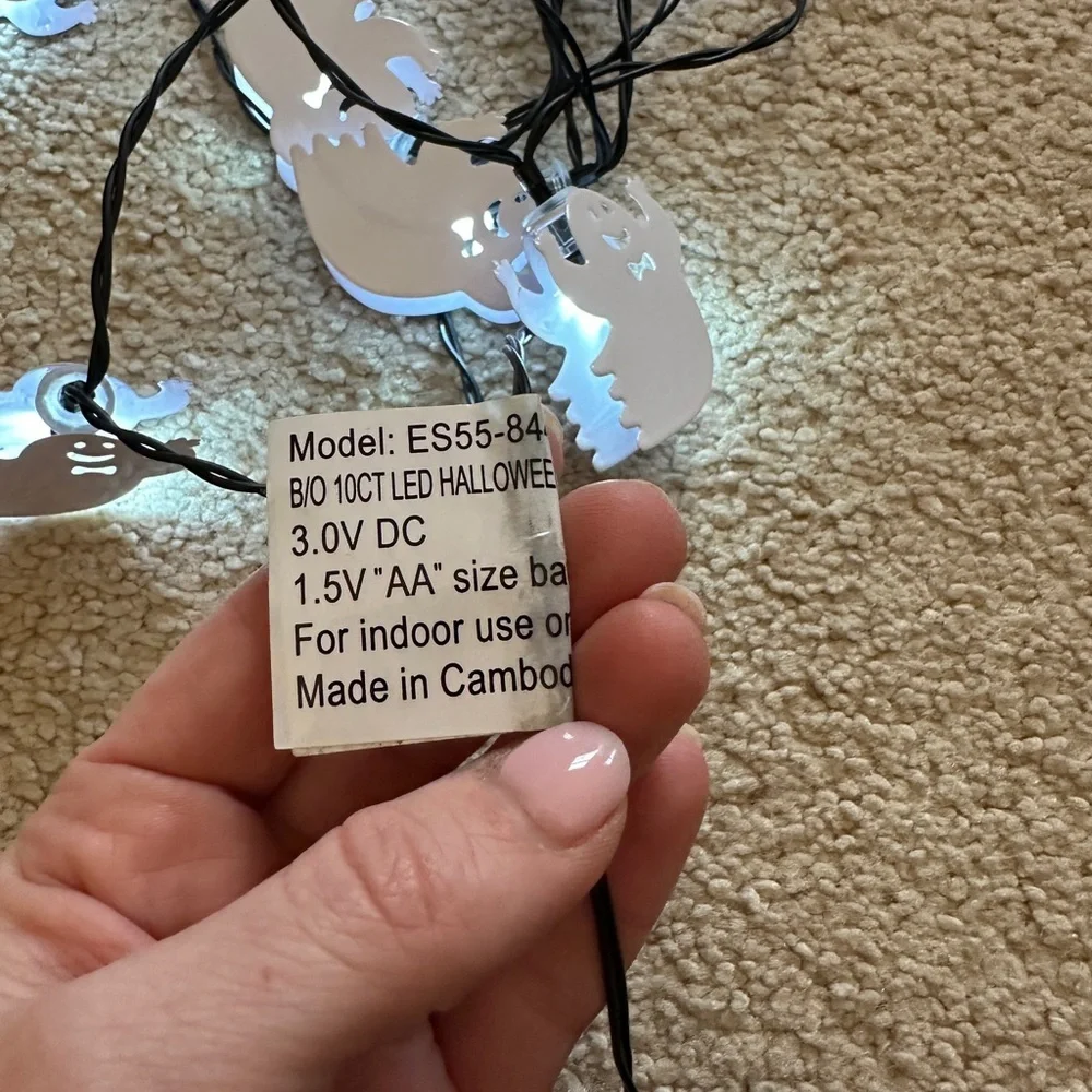 Ghost String Lights - Picture 6 of 7